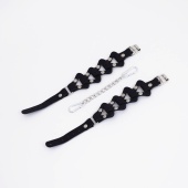 Черные кожаные оковы из звеньев