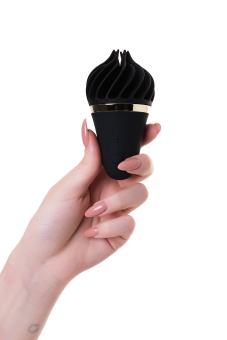 Мини-вибратор с нежными лепестками Satisfyer Sweet Treat черный