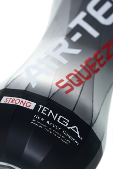 Мастурбатор гибкий Tenga Air-Tech Squeeze Strong