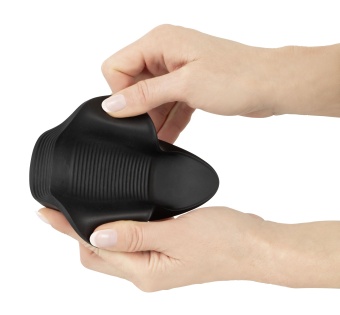 Черный мастурбатор с гибкими крылышками